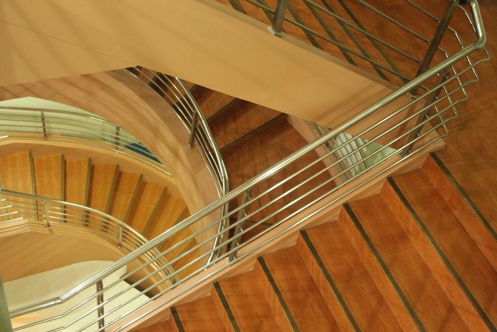 Obdulia'S Business Inn Dumaguete City Экстерьер фото